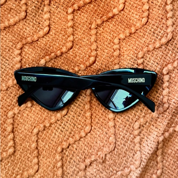 MOSCHINO Women’s Sunglasses - Picture 4 of 5